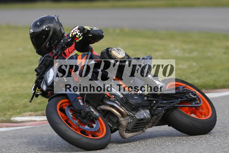 /Archiv-2025/08 20.04.2025 Speer Racing ADR/Gruppe gelb/2